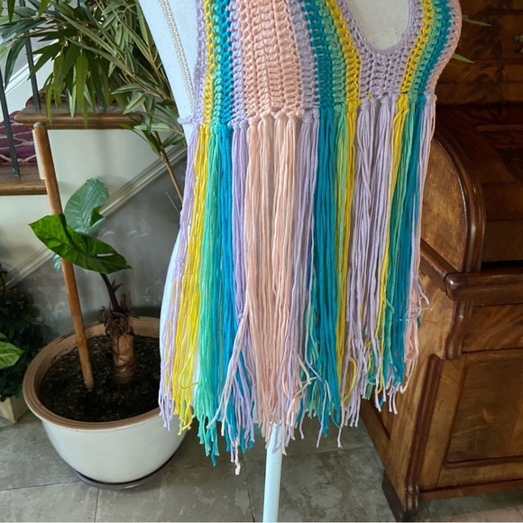 WoWo Colorful Crochet Halter Top Size L Open Back with Fringe Boho Hippie Fest - Picture 7 of 11